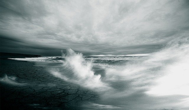 Avviso di condizioni meteorologiche avverse per vento e mareggiate nei giorni dal 21 al 23 dicembre.