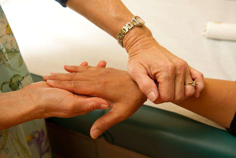 “Insieme per la prevenzione”                    Dal 5 al 9 dicembre screening gratuito per tutti i cittadini nella Farmacia Carboni